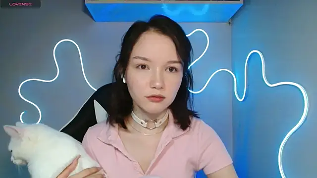 Snapshot of DemiWildcat chatting on 10/21/25, 11:11 DemiWildcat online show from 10/21/25, 11:11