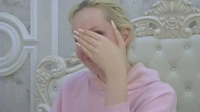 EllieFrosty  online show from 06/12/26, 03:55