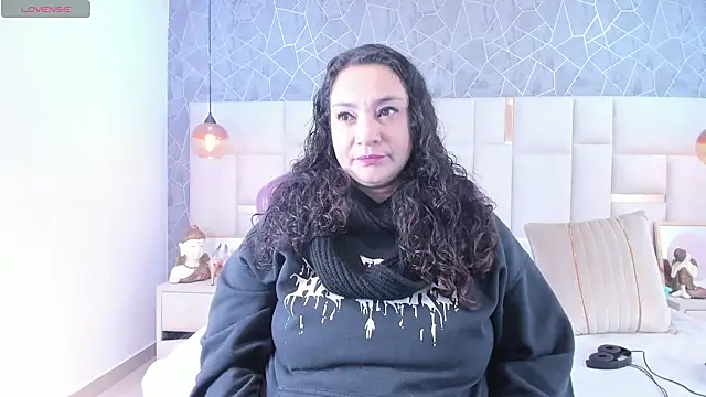  im alaya online show from 09/19/25, 04:36