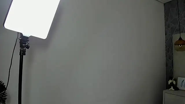 Snapshot of _im_alaya chatting on 11/11/25, 06:02 im alaya online show from 11/11/25, 06:02