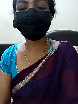 Snapshot of Rithya27 chatting on 02/19/26, 06:15 Rithya27 online show from 02/19/26, 06:15