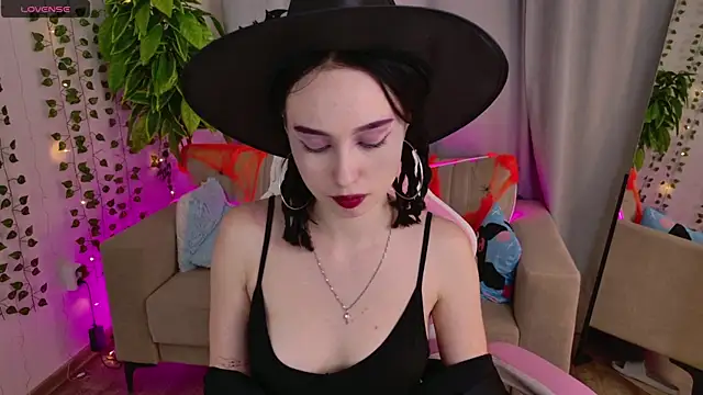 MonikaCarter online show from 10/30/25, 02:40