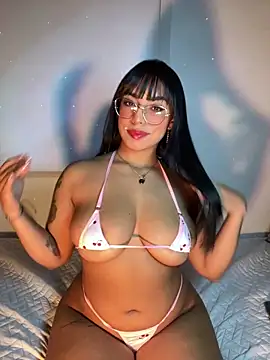 Linda Saenz  online show from 06/16/26, 06:49