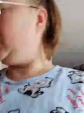 Kiss Eva online show from 01/12/25, 08:25