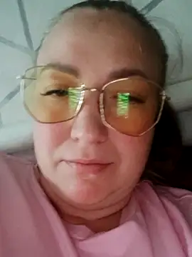 Kiss Eva online show from 10/01/25, 12:33