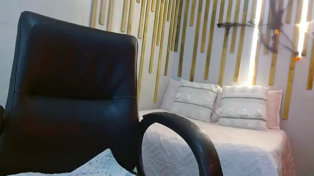 Angel saez online show from 10/30/25, 11:55