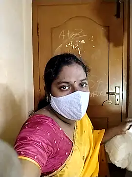 Snapshot of Megha_21 chatting on 11/01/25, 06:26 Megha 21 online show from 11/01/25, 06:26