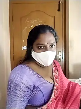 Snapshot of Megha_21 chatting on 11/09/25, 05:39 Megha 21 online show from 11/09/25, 05:39