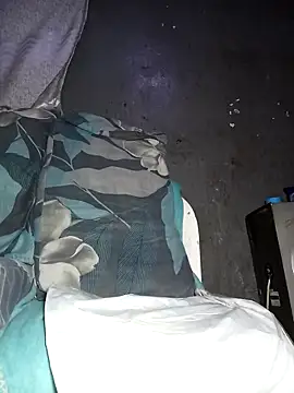 OCEANSQUITERXXX online show from 11/23/25, 12:21