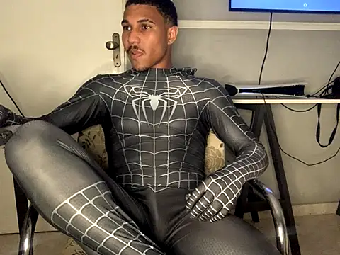 Snapshot of edualqxo chatting on 10/15/25, 11:27 edualqxo online show from 10/15/25, 11:27