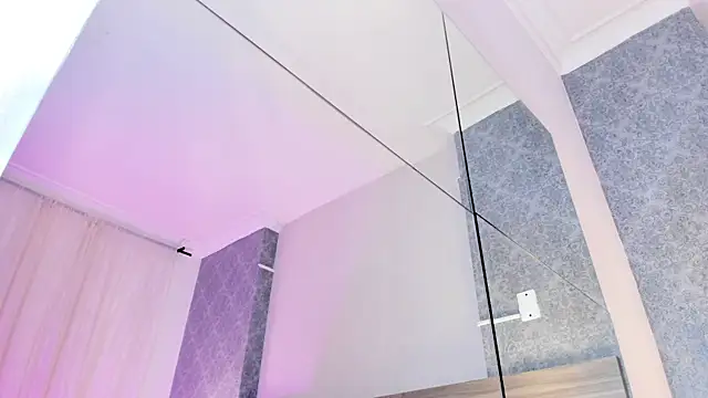 MiilaBlake online show from 09/19/25, 07:58