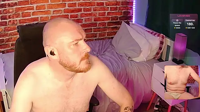 Snapshot of Jack_Himoff chatting on 10/21/25, 07:25 Jack Himoff online show from 10/21/25, 07:25