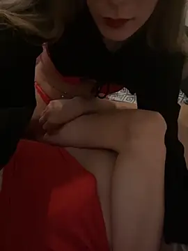 Snapshot of PatrickXLara chatting on 11/16/25, 04:34 PatrickXLara online show from 11/16/25, 04:34