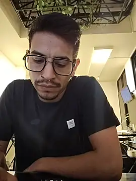 Juann-cock online show from 05/18/26, 04:07