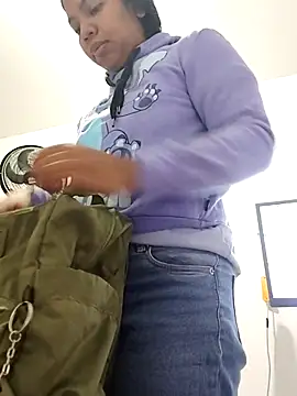 CloeeHills  online show from 09/24/25, 10:40