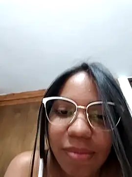 CloeeHills  online show from 10/01/25, 04:29