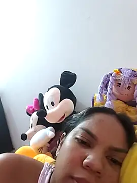 CloeeHills  online show from 10/20/25, 02:23