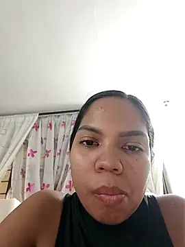 CloeeHills  online show from 10/28/25, 02:48