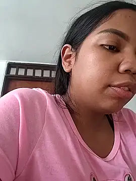 CloeeHills  online show from 10/30/25, 07:03