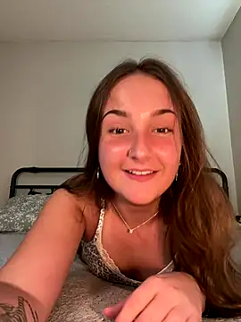 MadilynX777 online show from 10/10/25, 10:42