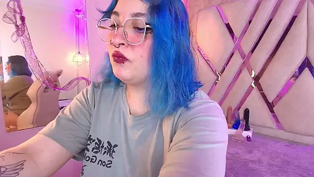 Lilith curvy online show from 11/27/25, 08:33