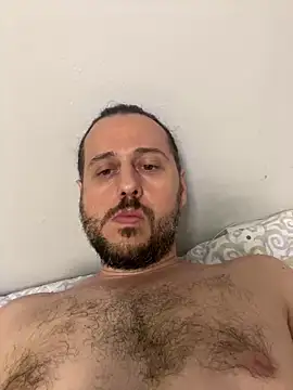Snapshot of paleron34 chatting on 06/19/26, 05:39 paleron34 online show from 06/19/26, 05:39