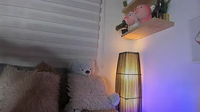 sara madrid online show from 05/11/26, 04:04