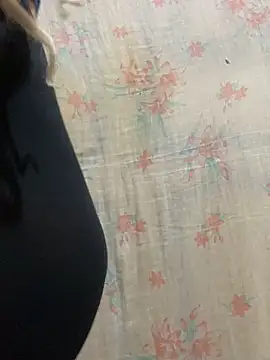 Snapshot of Cuckold-masters-dog chatting on 11/03/25, 12:13 Cuckold-masters-dog online show from 11/03/25, 12:13