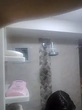 Snapshot of VioletxBloom chatting on 11/28/25, 04:53 VioletxBloom online show from 11/28/25, 04:53