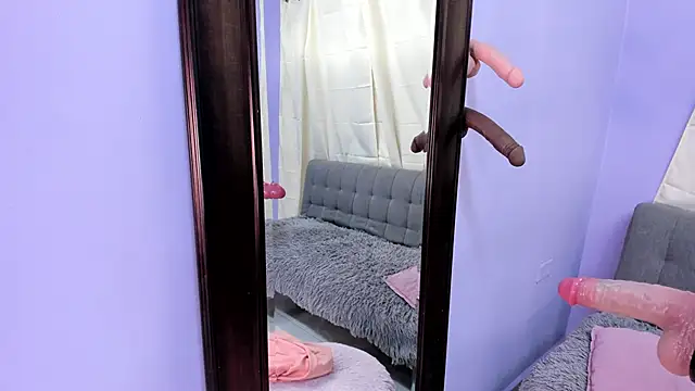 Anna Belluci online show from 10/11/25, 04:12