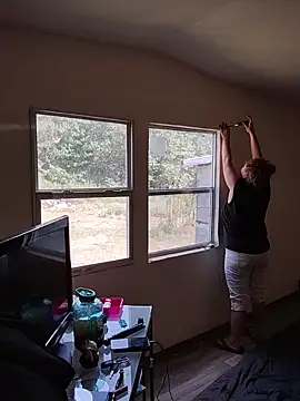 Snapshot of LacyLaurent chatting on 09/15/25, 07:47 LacyLaurent online show from 09/15/25, 07:47