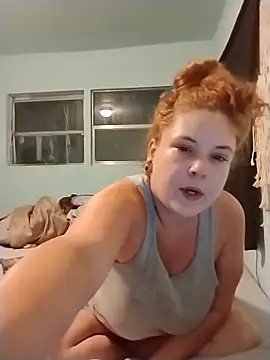 Snapshot of LacyLaurent chatting on 10/08/25, 02:53 LacyLaurent online show from 10/08/25, 02:53