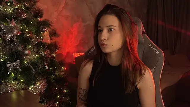 LumeNova online show from 12/21/25, 01:46