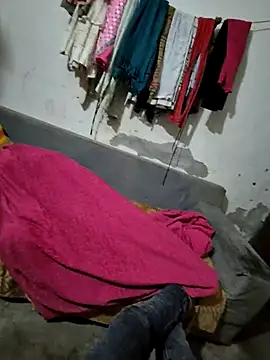 UP16LT5355 online show from 11/25/25, 08:20