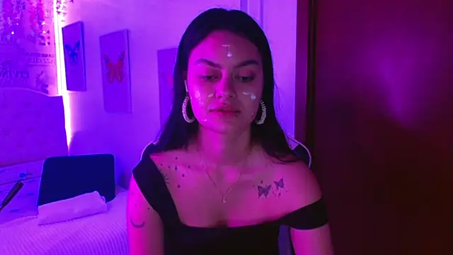 Sofia Tanaka online show from 09/11/25, 12:16