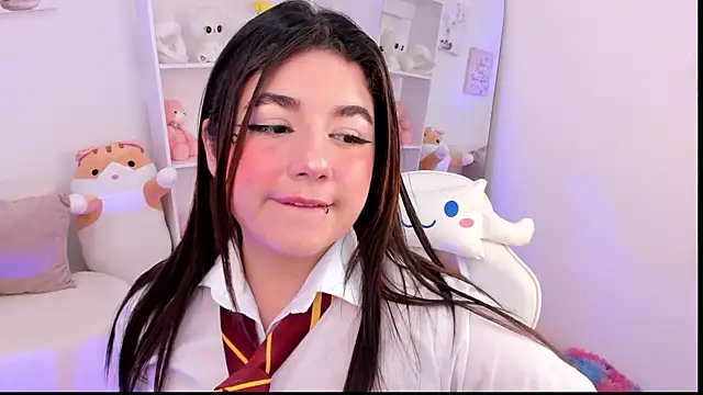 dolce antonellaa online show from 10/10/25, 12:53