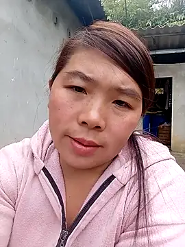 quynhkoolbae online show from 11/21/25, 02:10