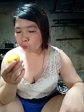 quynhkoolbae online show from 05/15/26, 01:45