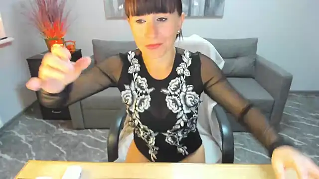 Snapshot of Betty_Jone chatting on 09/17/25, 05:31 Betty Jone online show from 09/17/25, 05:31