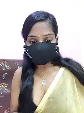 mounika26 online show from 09/21/25, 04:52