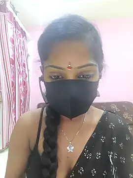 mounika26 online show from 09/27/25, 06:18