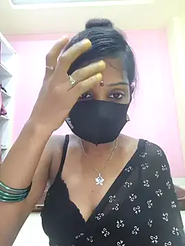 mounika26 online show from 09/30/25, 08:08