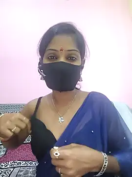 mounika26 online show from 10/18/25, 06:05