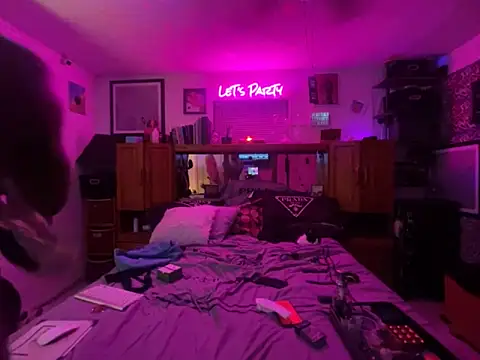 GrandJewel online show from 10/21/25, 03:18