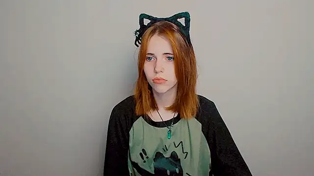 Snapshot of GuessMe___ chatting on 10/31/25, 10:55 GuessMe online show from 10/31/25, 10:55