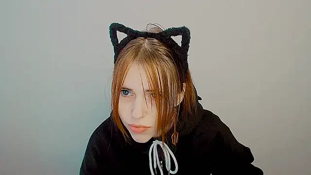 Snapshot of GuessMe___ chatting on 11/02/25, 05:10 GuessMe online show from 11/02/25, 05:10