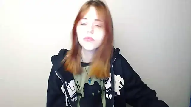 Snapshot of GuessMe___ chatting on 12/15/25, 04:17 GuessMe online show from 12/15/25, 04:17