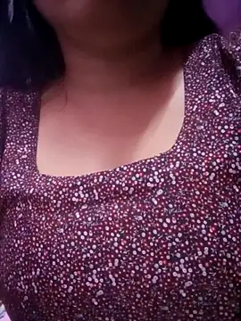 Snapshot of TINASONI chatting on 10/07/25, 03:20 TINASONI online show from 10/07/25, 03:20