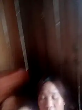 Snapshot of miumiu_00 chatting on 09/25/25, 07:01 miumiu 00 online show from 09/25/25, 07:01