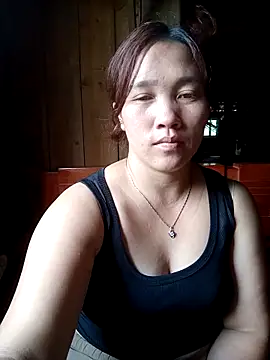 Snapshot of miumiu_00 chatting on 09/28/25, 06:30 miumiu 00 online show from 09/28/25, 06:30